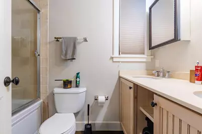 581 East 8th Street, Boston, MA 02127 - Photo 2