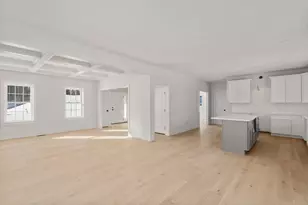 376 Elmwood Ave, Holden, MA 01520 - Photo 6