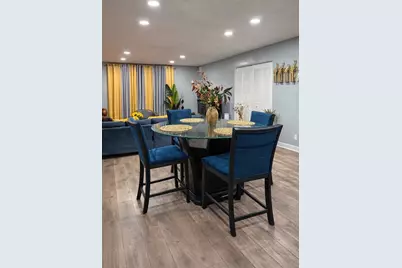 800 Hyde Park Ave #3, Boston, MA 02136 - Photo 2