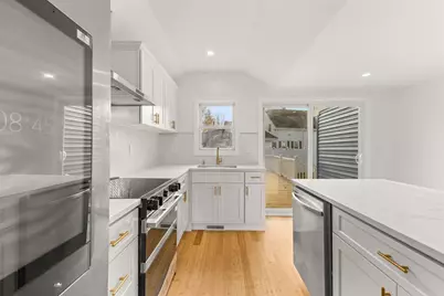 52 Adams St, Stoughton, MA 02072 - Photo 8