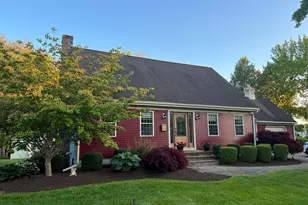 15 School St, Fairhaven, MA 02719 - Photo 1