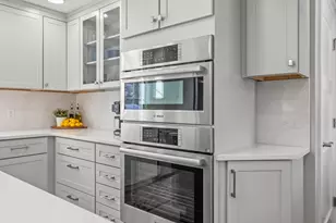 15 School St, Fairhaven, MA 02719 - Photo 6