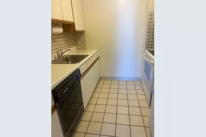 750 Davol Street #221, Fall River, MA 02720 - Photo 10