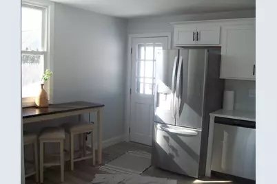 33 Hodges Avenue, Somerset, MA 02725 - Photo 4