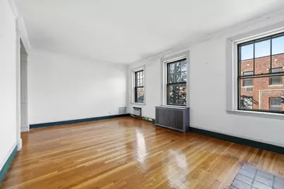 315 Tappan St #4, Brookline, MA 02446 - Photo 10