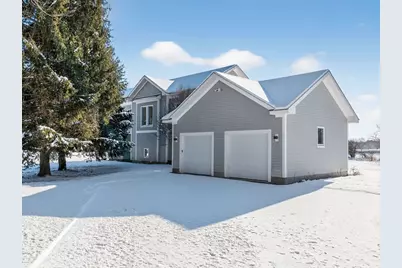 49 Powisset St, Dover, MA 02030 - Photo 2