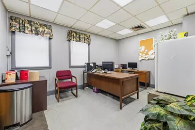 330 Fuller Road, Chicopee, MA 01020 - Photo 18