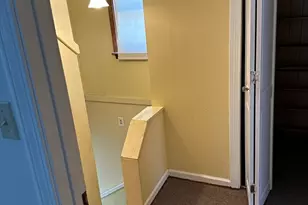 22 Roundy St, Beverly, MA 01915 - Photo 12