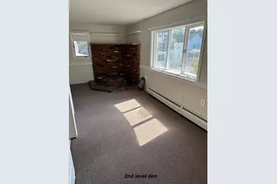 22 Roundy St #2, Beverly, MA 01915 - Photo 4