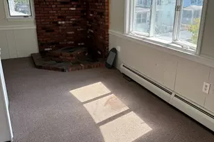 22 Roundy St, Beverly, MA 01915 - Photo 4