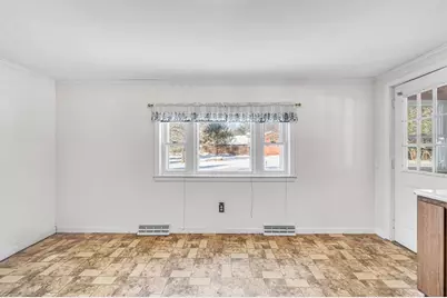 178 Falcon Dr, Westfield, MA 01085 - Photo 18