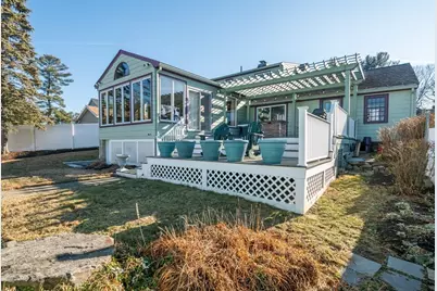 25 Juniper Ave, Wakefield, MA 01880 - Photo 26