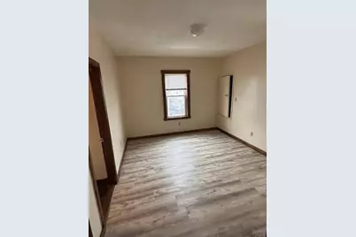 85 Beetle St #3S, New Bedford, MA 02746 - Photo 2