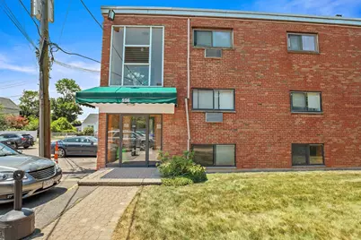 596 American Legion Hwy #5, Boston, MA 02131 - Photo 2