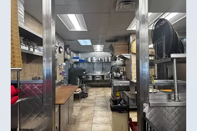 330 Belgrade Ave, Boston, MA 02131 - Photo 4