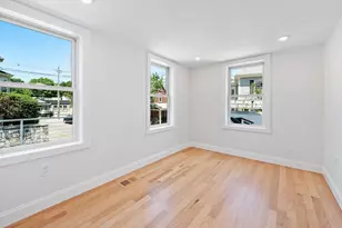 290 Washington, Marblehead, MA 01945 - Photo 2