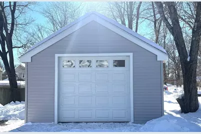 251 Union St, Northbridge, MA 01588 - Photo 26