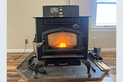 251 Union St, Northbridge, MA 01588 - Photo 10