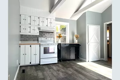 251 Union St, Northbridge, MA 01588 - Photo 6