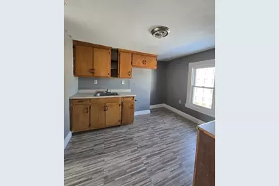 254 Oakland #3, Springfield, MA 01108 - Photo 2