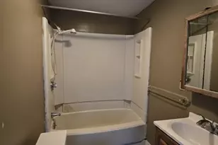 254 Oakland, Springfield, MA 01108 - Photo 8