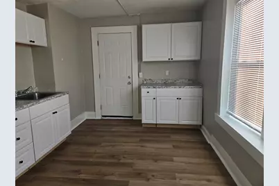 529 Union Street #1r, Springfield, MA 01109 - Photo 2