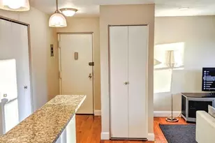 27 Bowdoin St, Boston, MA 02114 - Photo 10