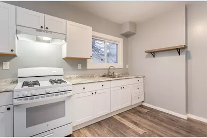 18 Studley St, New Bedford, MA 02740 - Photo 16