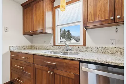 193 Bayberry Hill Ln #193, Leominster, MA 01453 - Photo 4