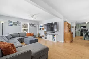 27 Ash St, Webster, MA 01570 - Photo 4