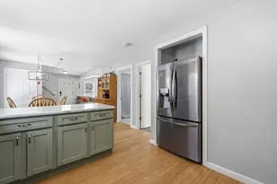 27 Ash St, Webster, MA 01570 - Photo 12