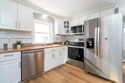 236 Fellsway W, Medford, MA 02155 - Photo 12