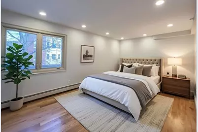 1002 Beacon St, Brookline, MA 02446 - Photo 14