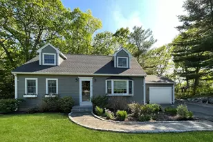 2 Cobblers Ln, Beverly, MA 01915 - Photo 2