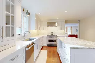 1 Chestnut Ln, Medfield, MA 02052 - Photo 4