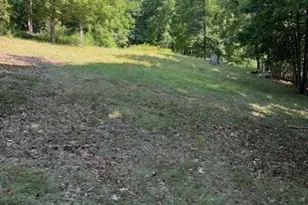 910 Fisher Rd, Fitchburg, MA 01420 - Photo 8