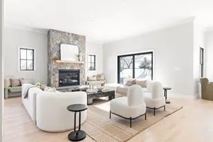 105 Adams Ave, Newton, MA 02465 - Photo 6