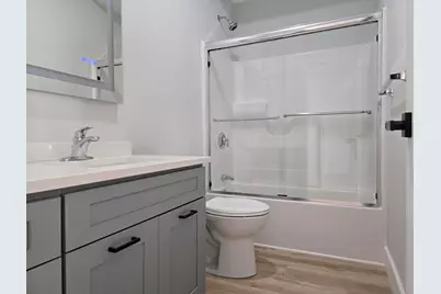 889-895 Grinnell St. #8, Fall River, MA 02721 - Photo 26