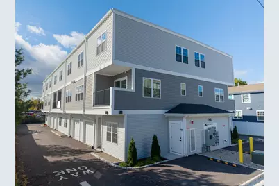 889-895 Grinnell St. #8, Fall River, MA 02721 - Photo 2