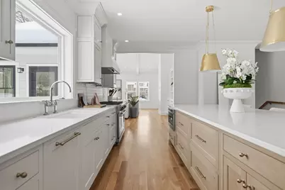 15 Mayflower Rd, Winchester, MA 01890 - Photo 10