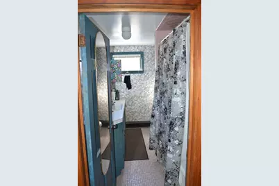 51 Woodland Dr, Framingham, MA 01701 - Photo 12