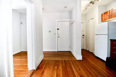32 Ransom Rd #4, Boston, MA 02135 - Photo 6
