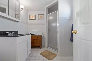 30 Driscoll St, Peabody, MA 01960 - Photo 8