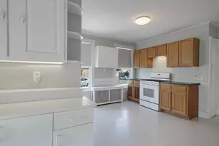 2 Messervy St, Salem, MA 01970 - Photo 8