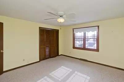 94 Vermont St., Holyoke, MA 01040 - Photo 28