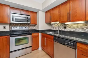 1600 Beacon St, Brookline, MA 02446 - Photo 2