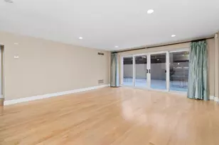 1600 Beacon St, Brookline, MA 02446 - Photo 10