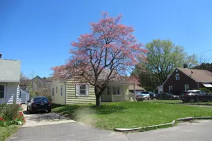 33 Connolly St, Springfield, MA 01151 - Photo 2