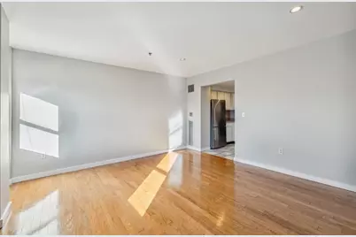 534-538 Commonwealth Ave #7D, Boston, MA 02215 - Photo 2