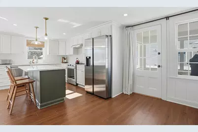 26 Maple St, Mendon, MA 01756 - Photo 4